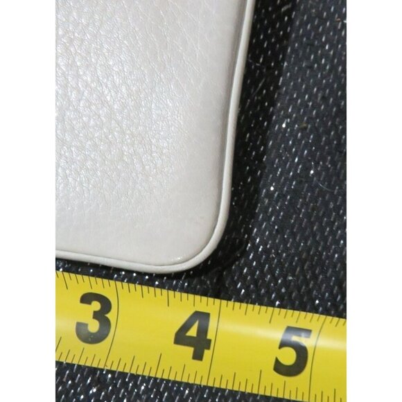 Coach White Pebbled Leather Buckle & Studs Embellished Wristlet Pouch - Picture 6 of 7